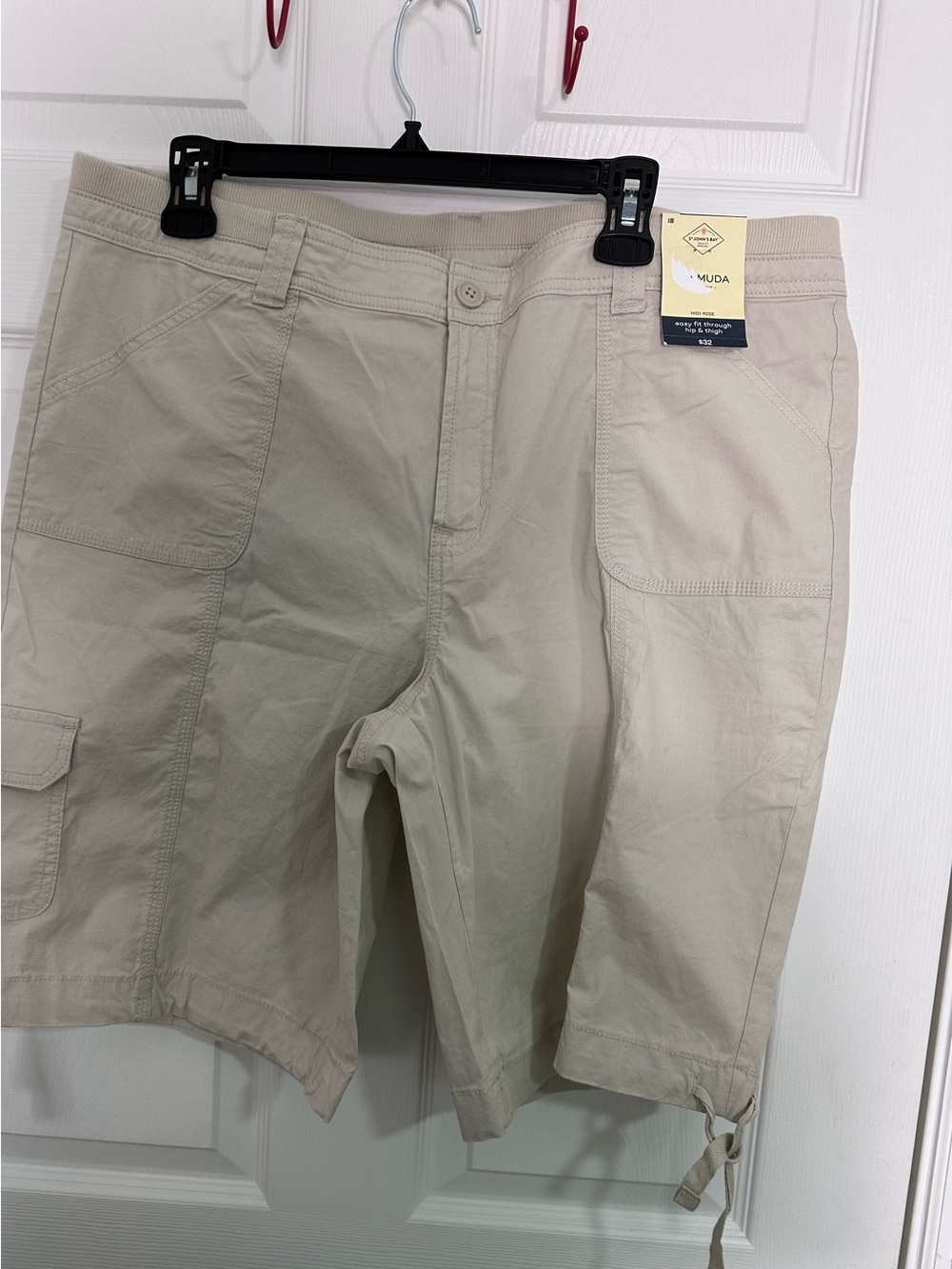 St. John's Bay Light Khaki Cargo Shorts